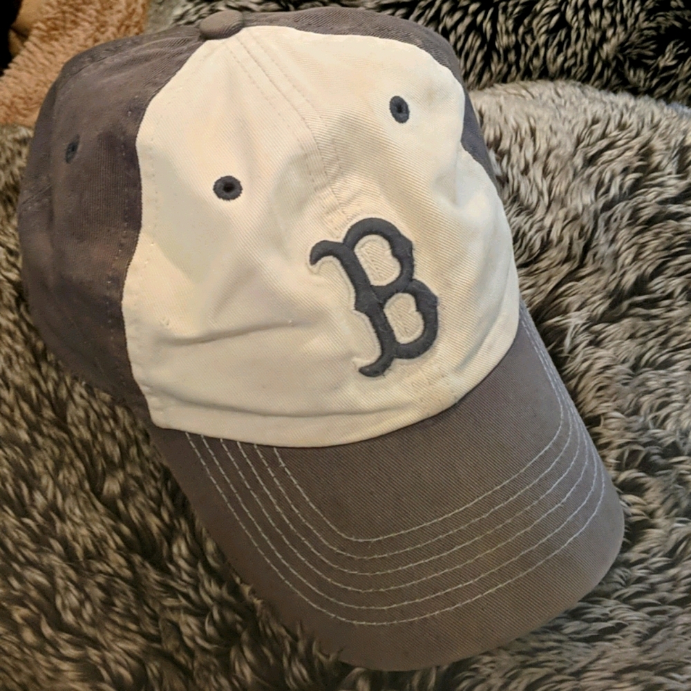 Boston Red Sox Retro Unisex Cap